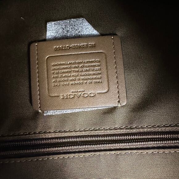 Coach CT850 Laurel Shoulder Bag In Colorblock - Picture 11 of 13